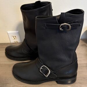 Frye Veronica Boots - new!